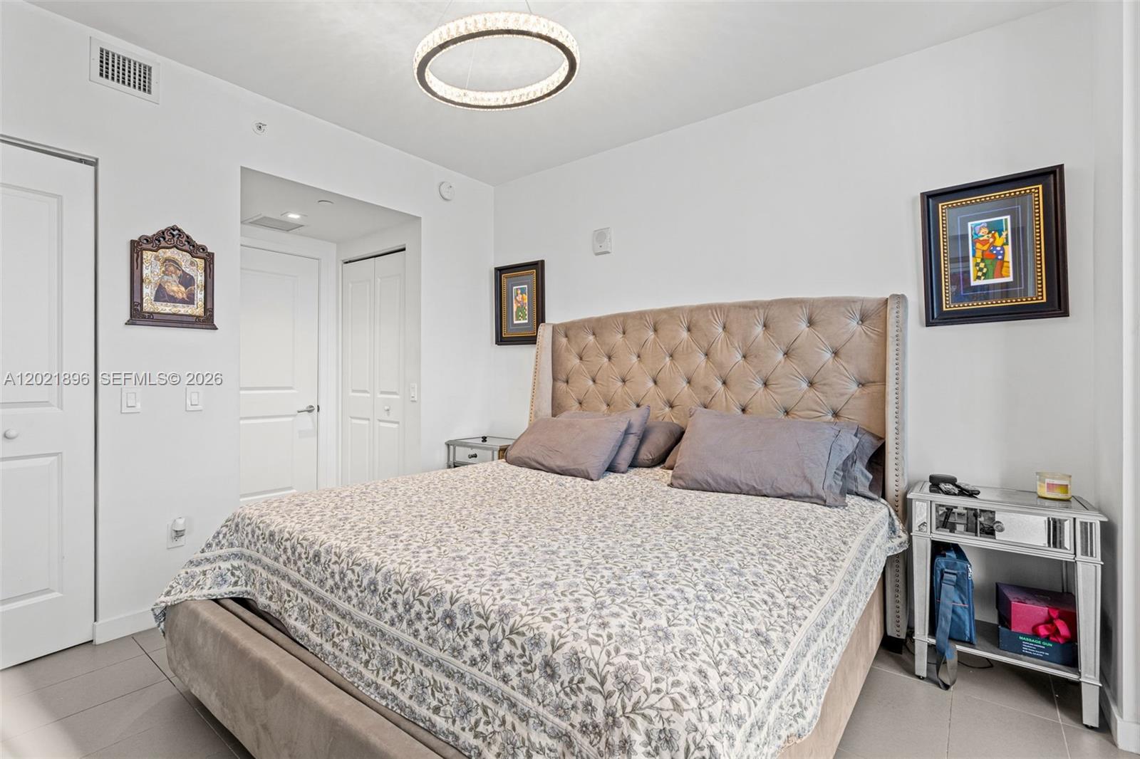 CANVAS CONDO - Residential