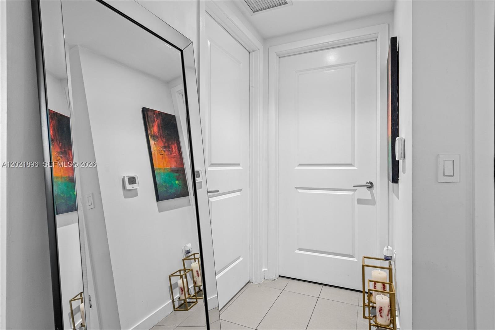CANVAS CONDO - Residential