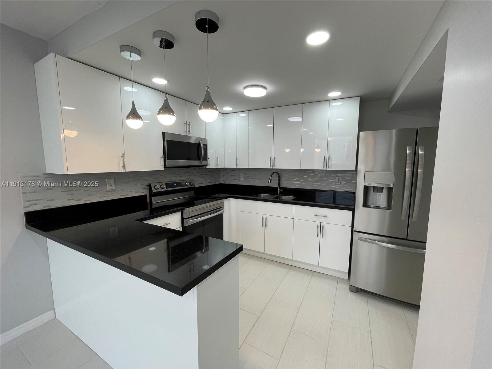 MANGO HILL #11 CONDO - Residential Lease