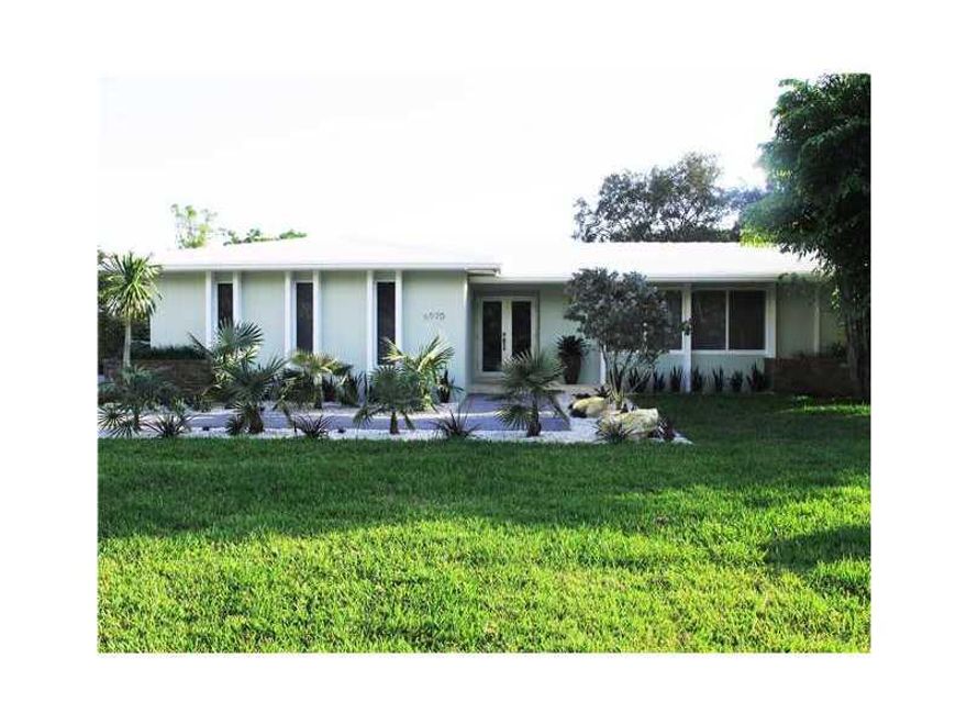 Palmetto Bay*nestled on quiet interior street*4/2 remodeled to perfection*impact windows & doors*kitchen w/ granite counters*stainless steel appliances*split master suite*tile floors*berber carpet in bedrooms*family room* 2 car side entry garage*roofed pa tio*open pool*fenced yard*show with complete confidence*$2,000 pet deposit required*EWM background & credit check for all adults over 18 $35 per person.