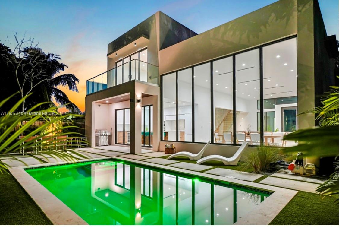 , Miami, FL, 33127/$2,599,000 1 2719966397