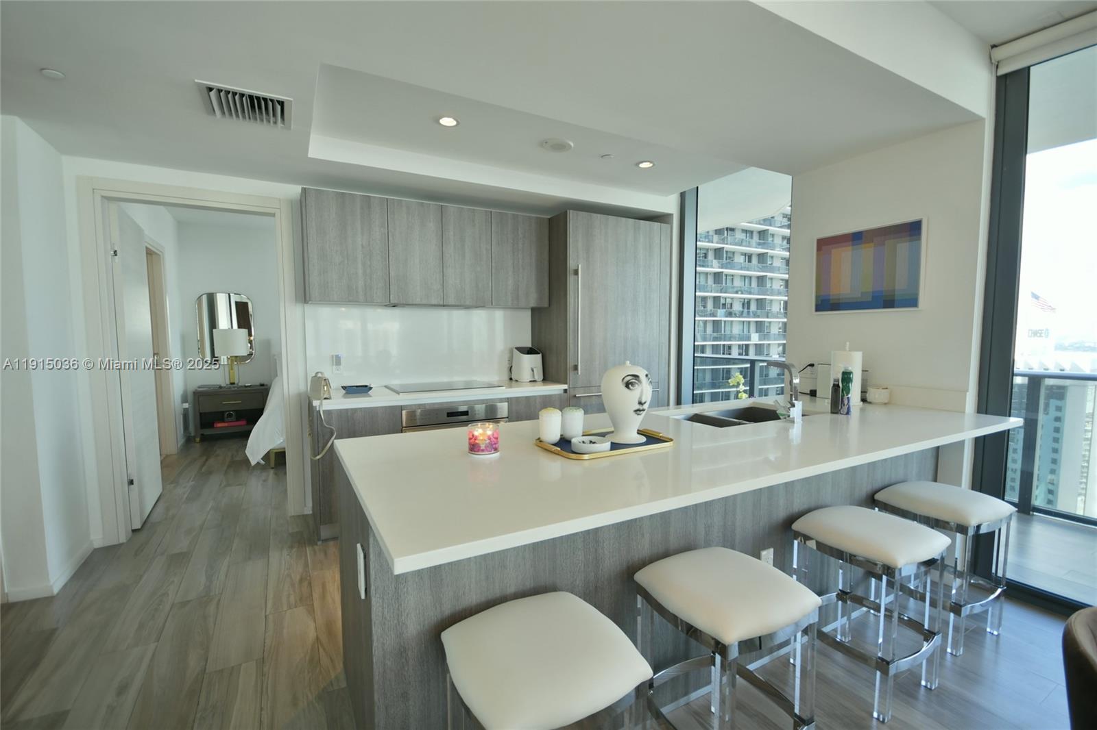 801 SMA RESIDENCES CONDO - Residential Lease