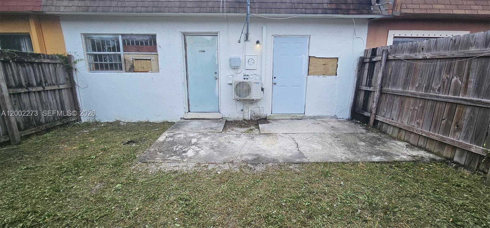 VISTA TOWNHOUSE SEC C - Residential