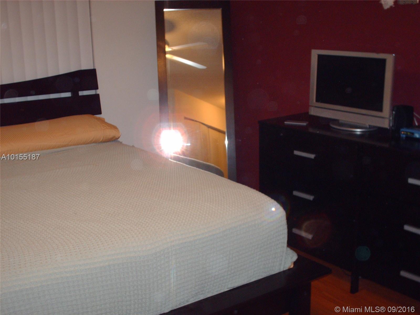 The Yacht Club At Aventur - Residential Lease