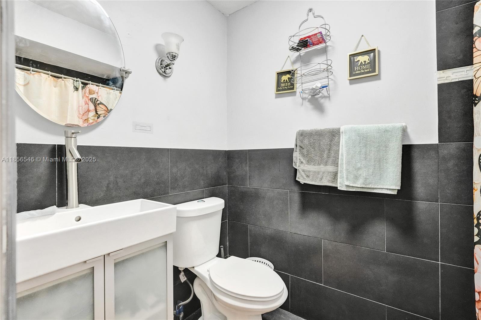 2ND ADDN TO PALM SPRINGS - Residential