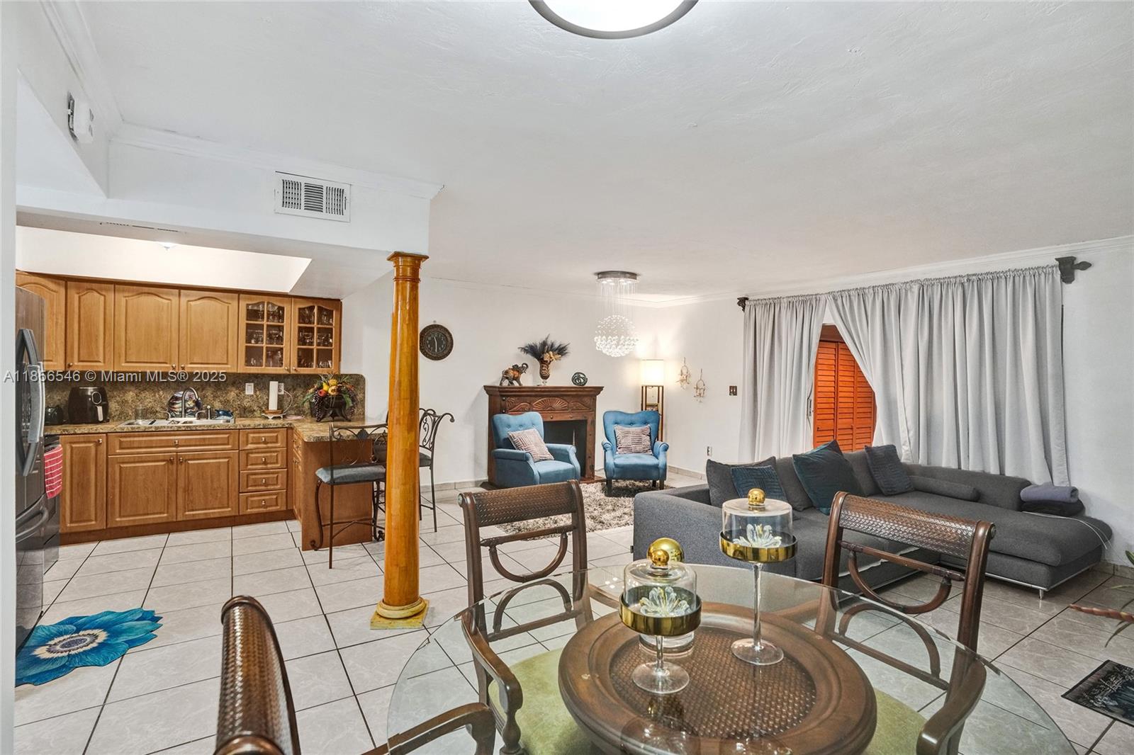 2ND ADDN TO PALM SPRINGS - Residential