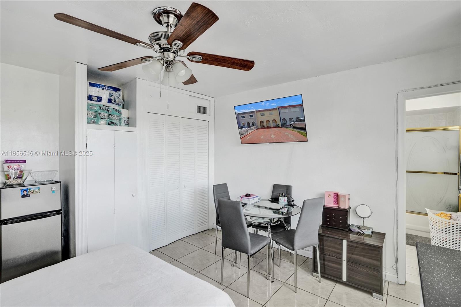 2ND ADDN TO PALM SPRINGS - Residential