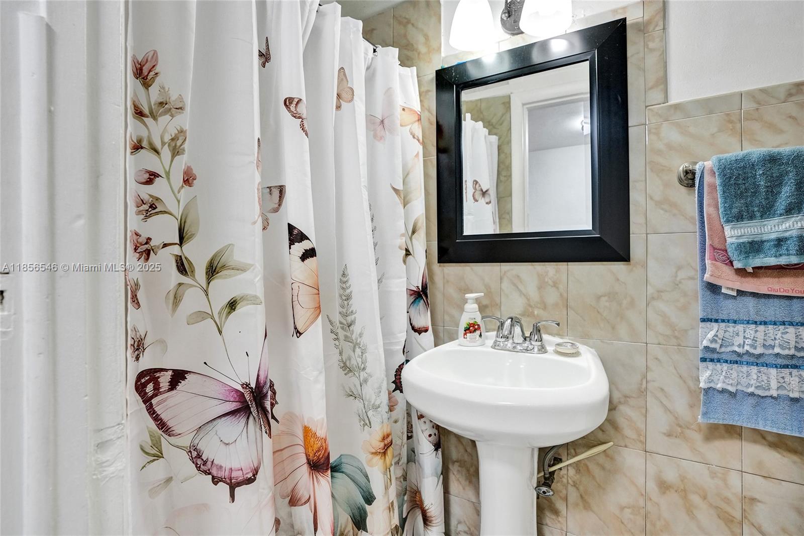 2ND ADDN TO PALM SPRINGS - Residential