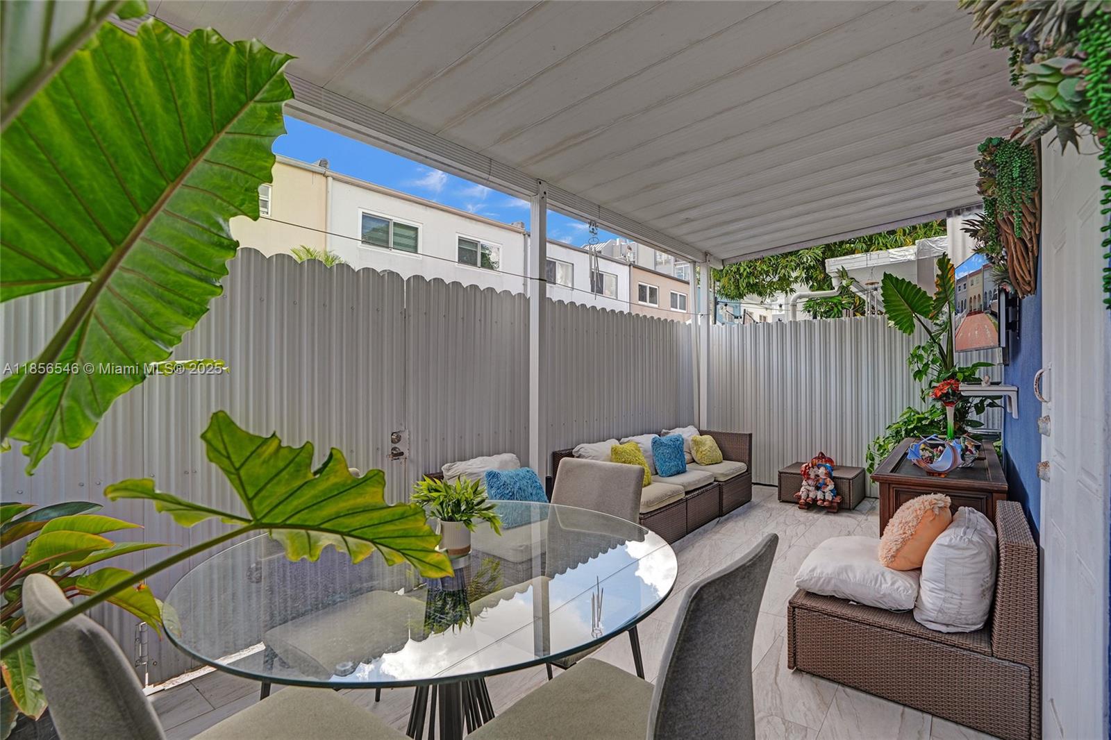 2ND ADDN TO PALM SPRINGS - Residential