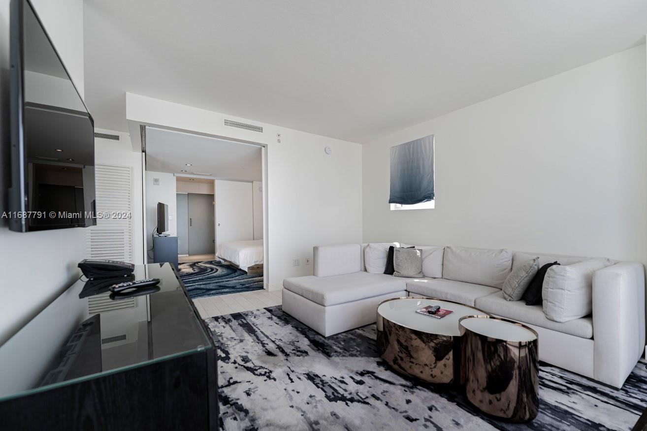 3101 Bayshore Dr 803