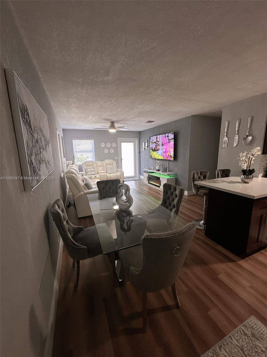 NO MIAMI BEACH MANOR - Residential