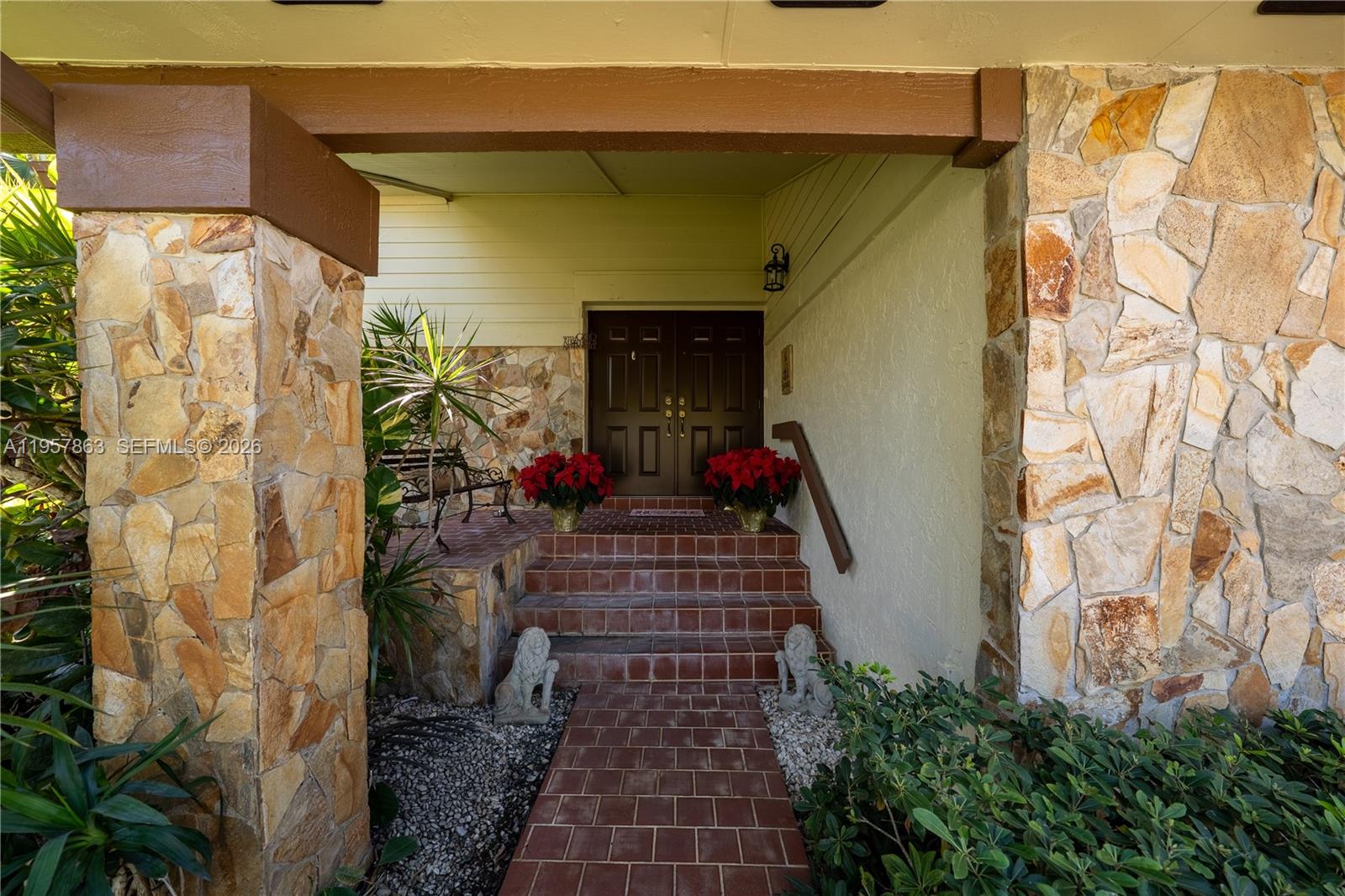 LAKES OF THE MEADOW SEC 4 - Residential