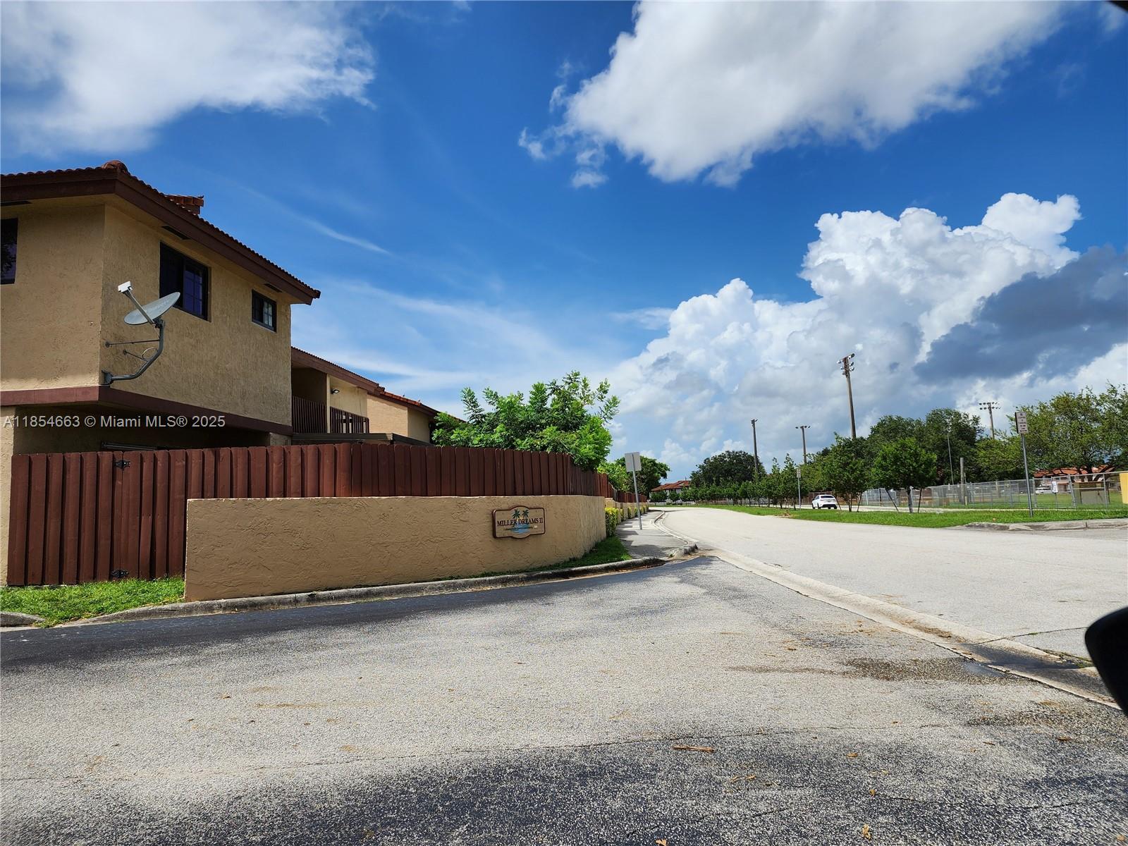 MILLER DREAMS SEC 1 - Residential Lease