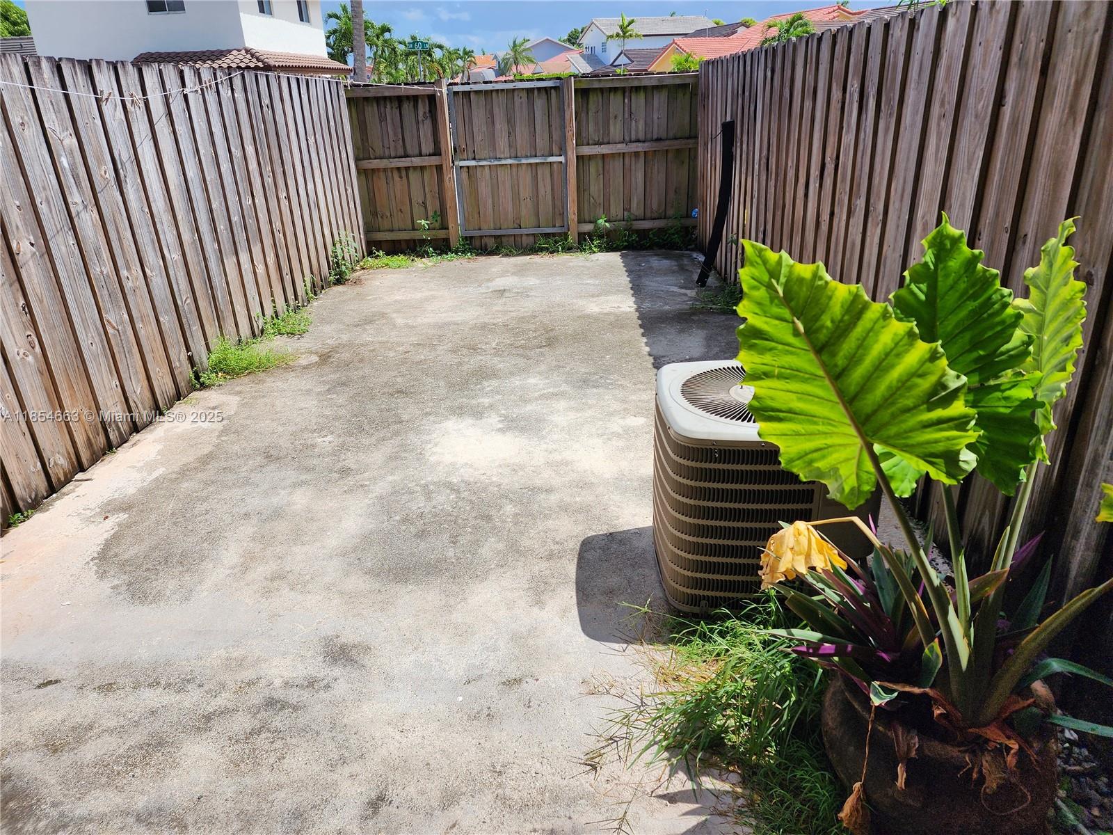 MILLER DREAMS SEC 1 - Residential Lease