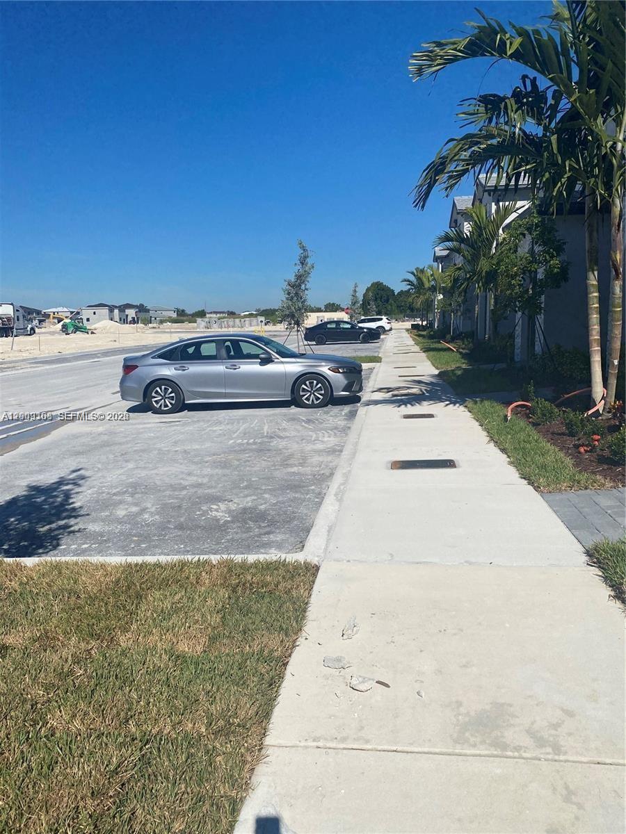 PINE VISTA - Residential