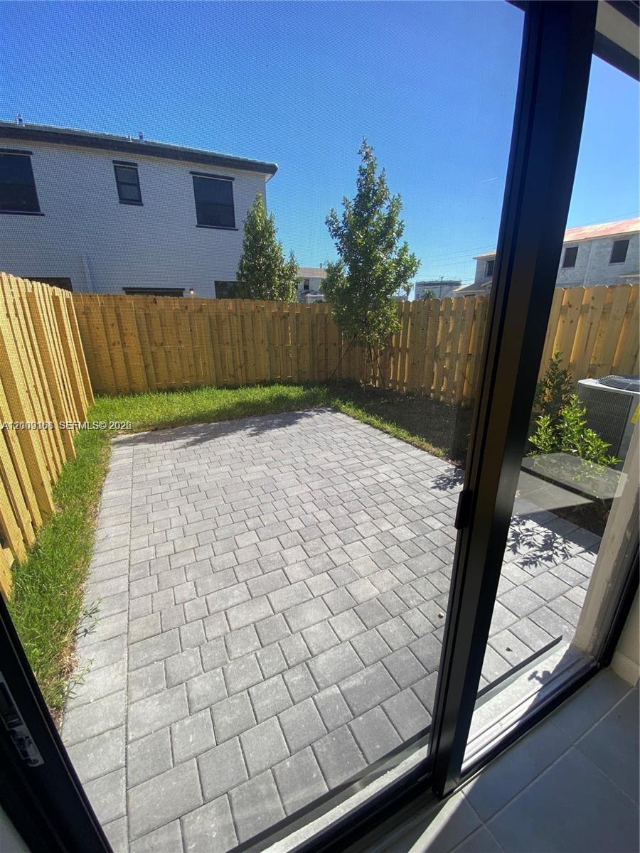 PINE VISTA - Residential