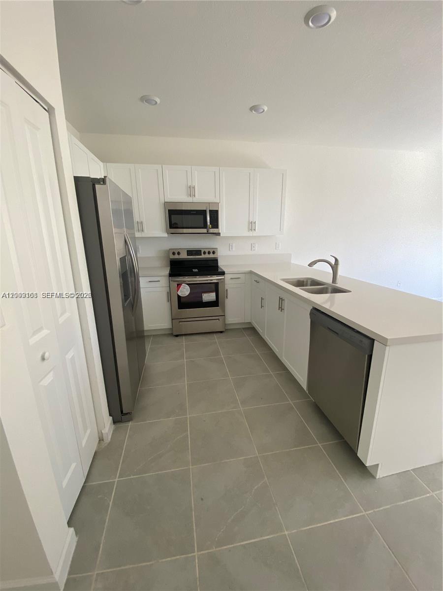 PINE VISTA - Residential