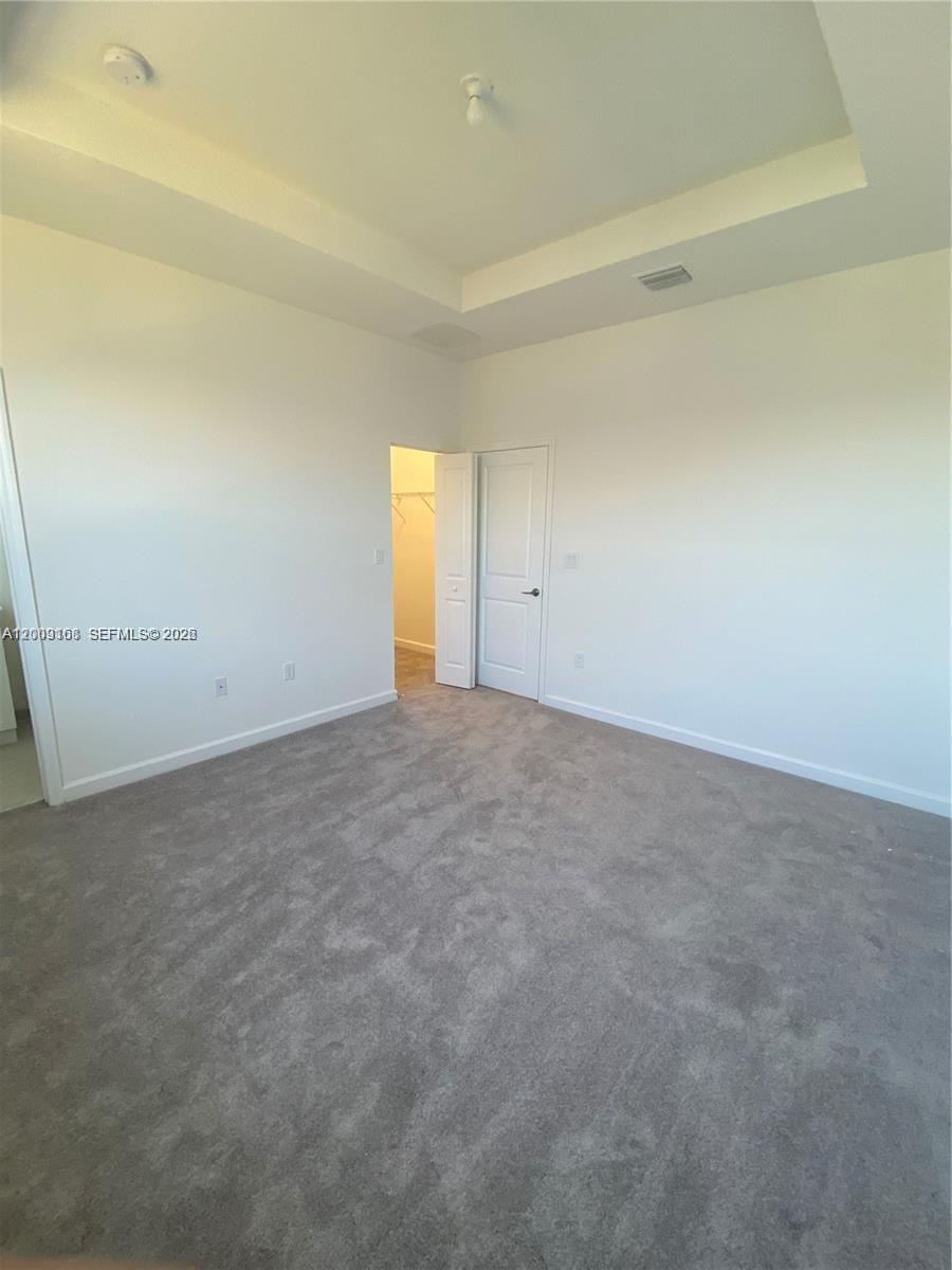 PINE VISTA - Residential