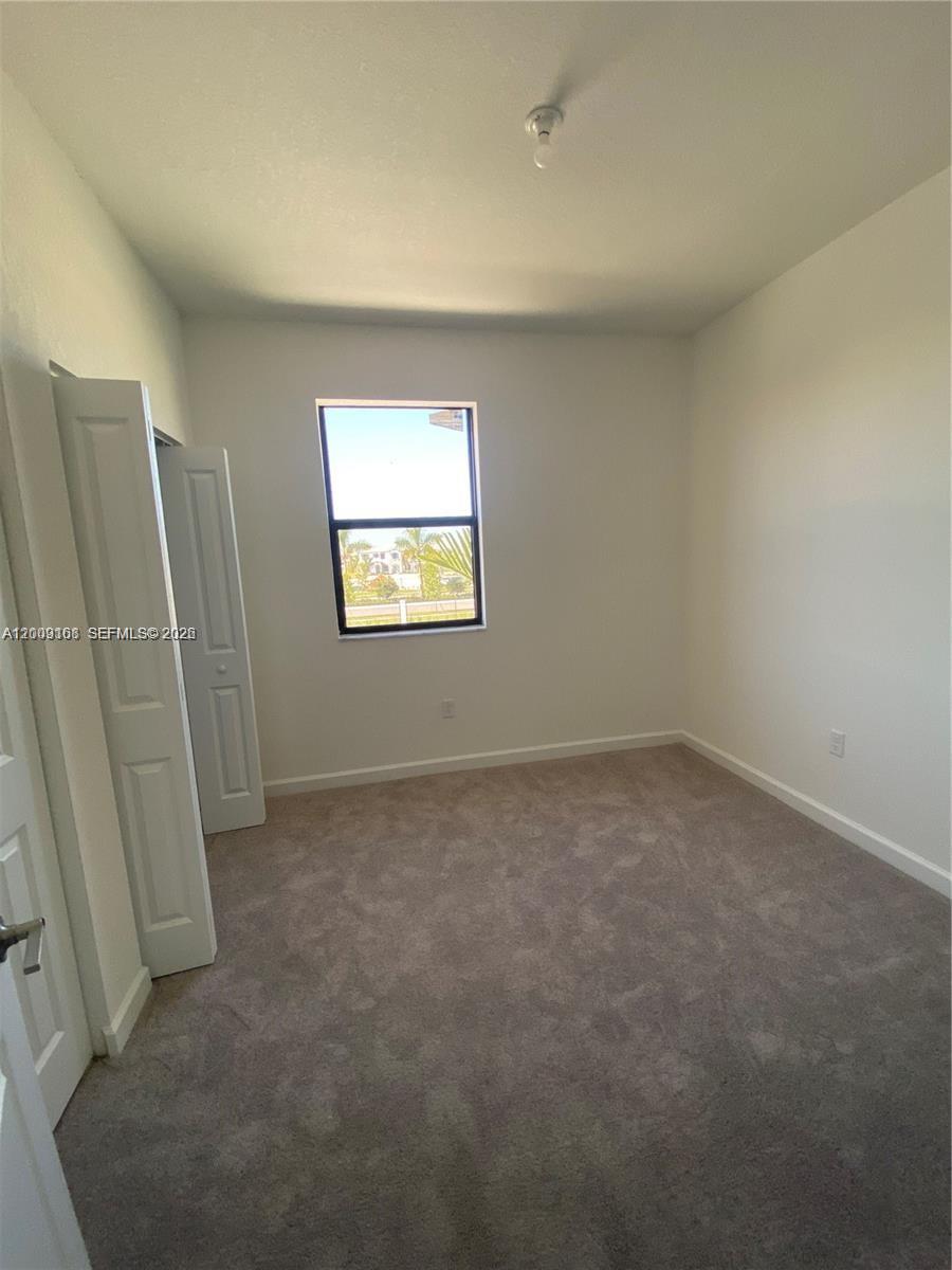 PINE VISTA - Residential