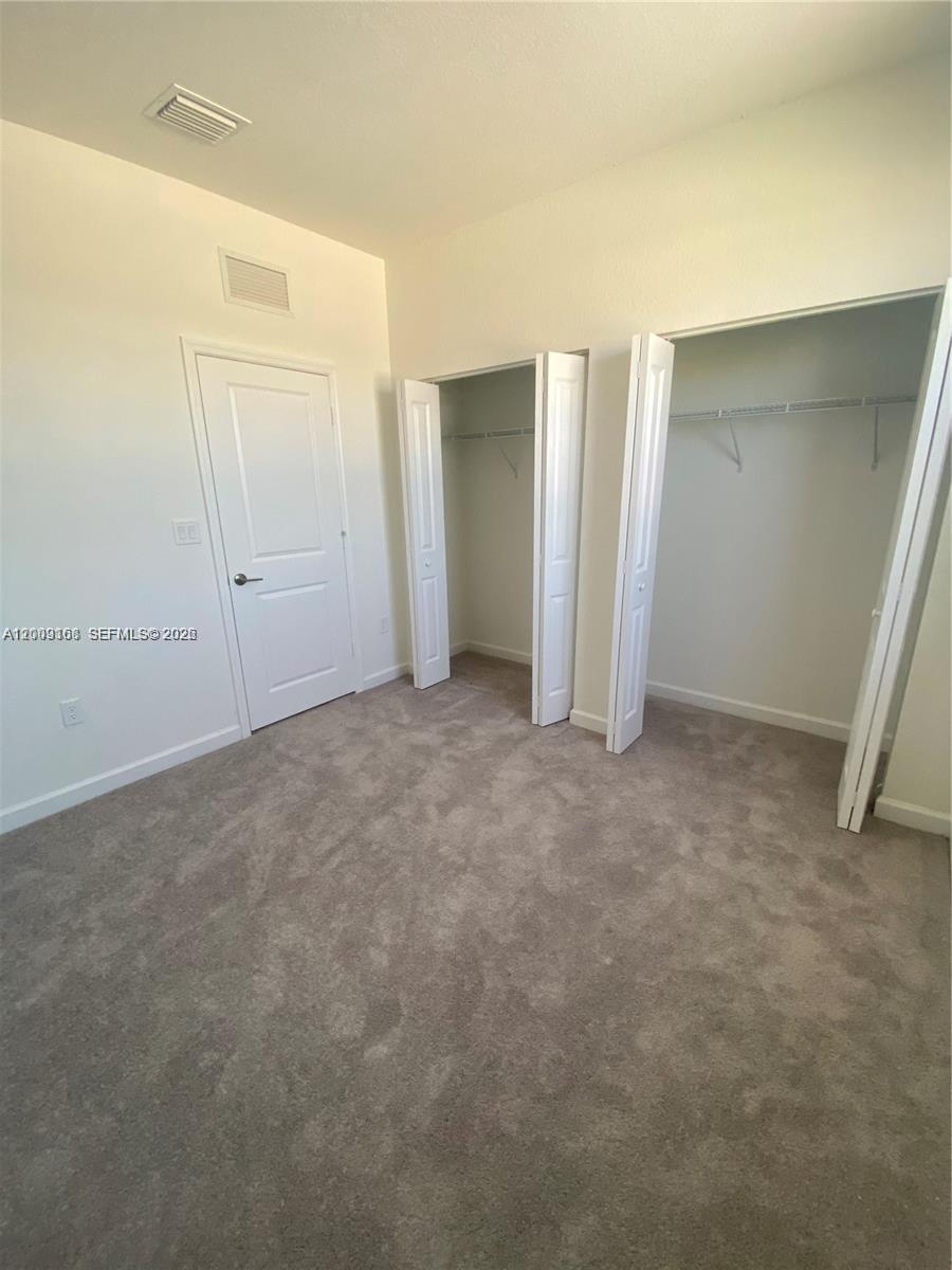 PINE VISTA - Residential