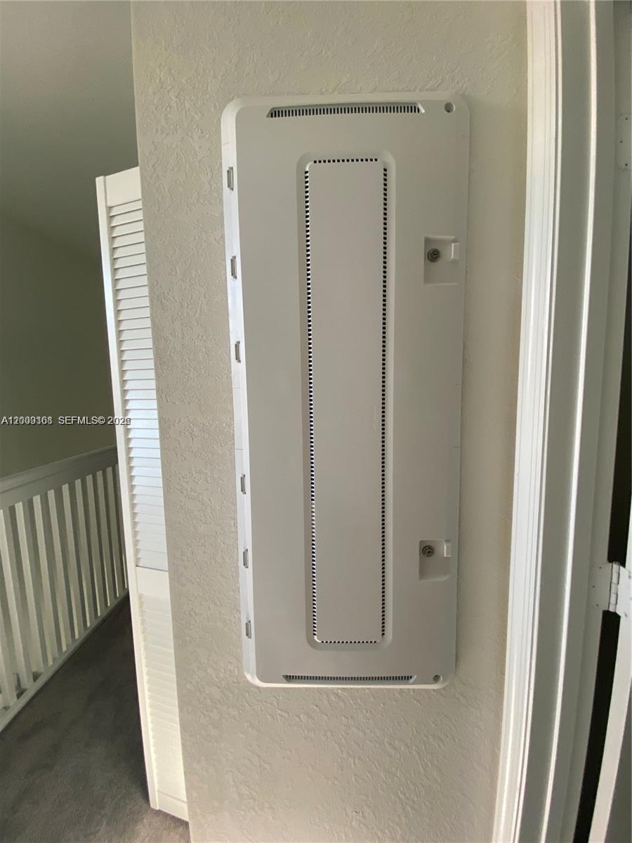 PINE VISTA - Residential