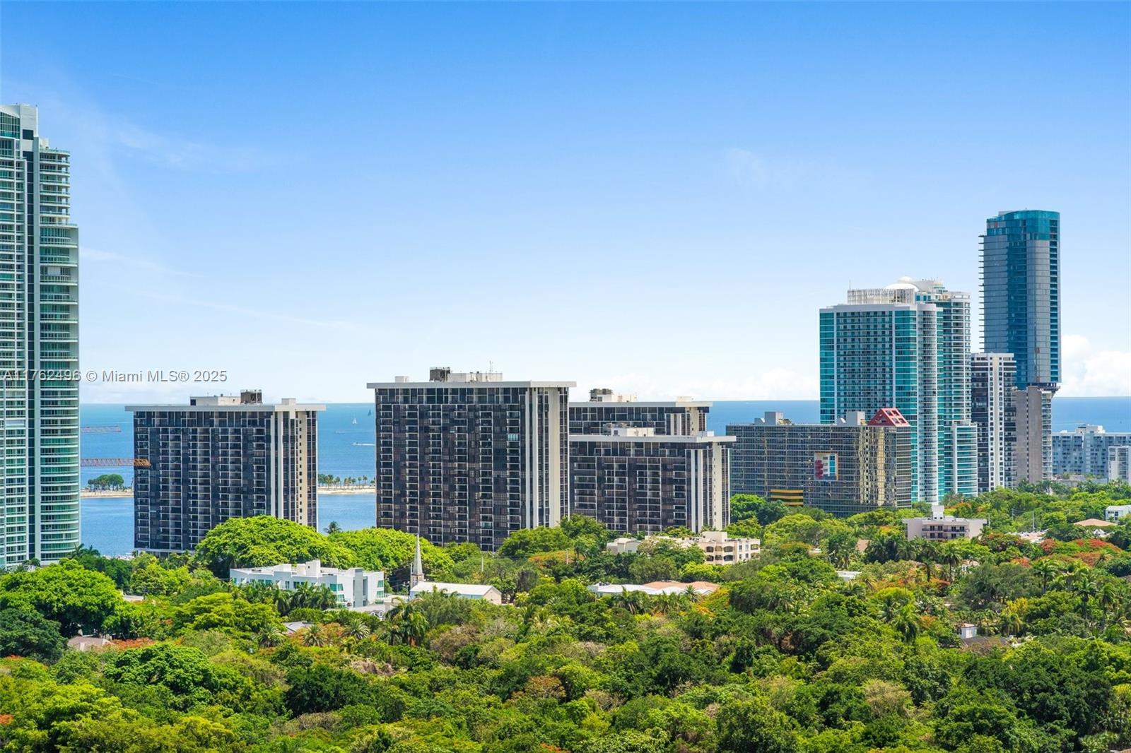 THE AXIS ON BRICKELL COND - Residential