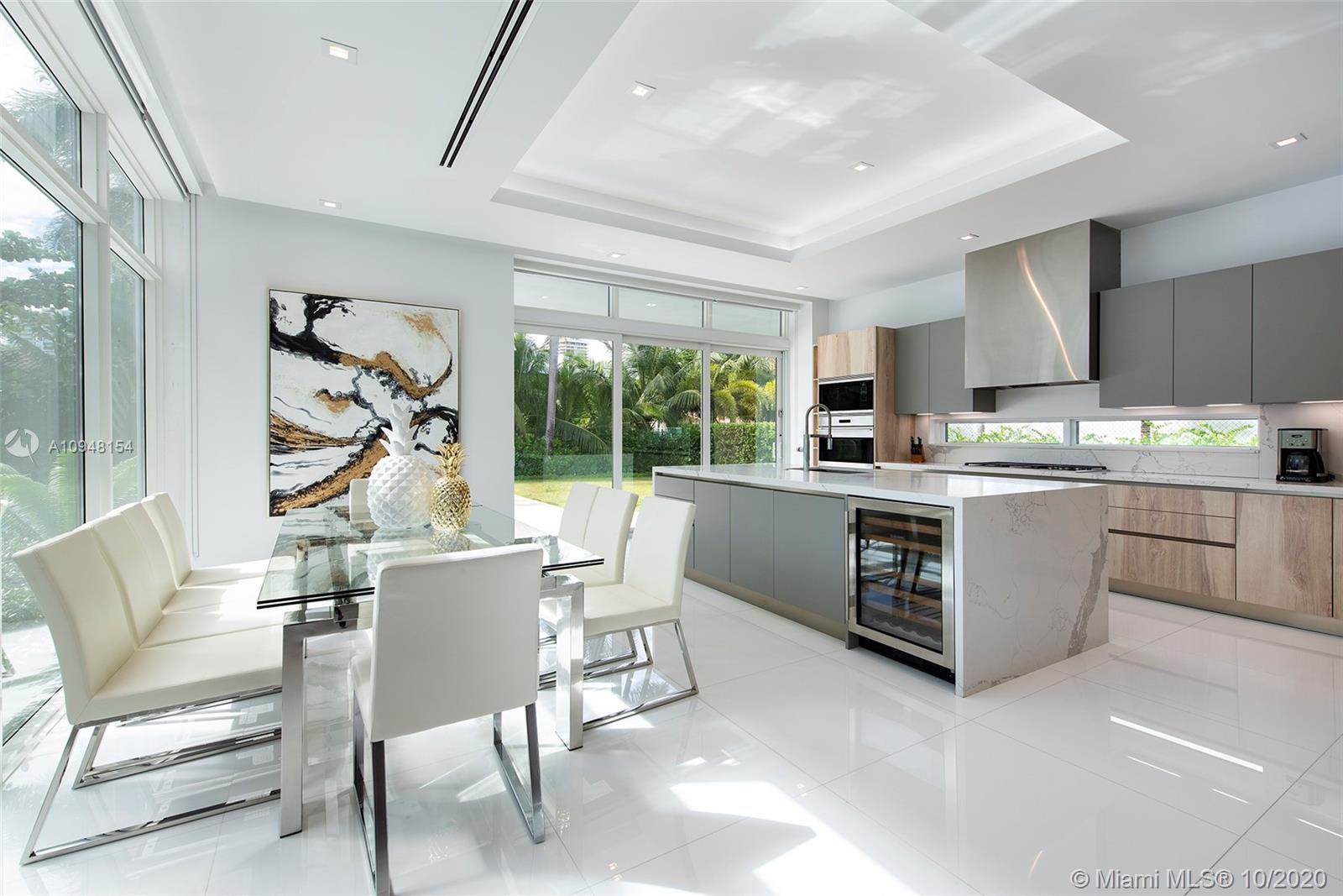 GOLDEN BEACH SEC C - Residential