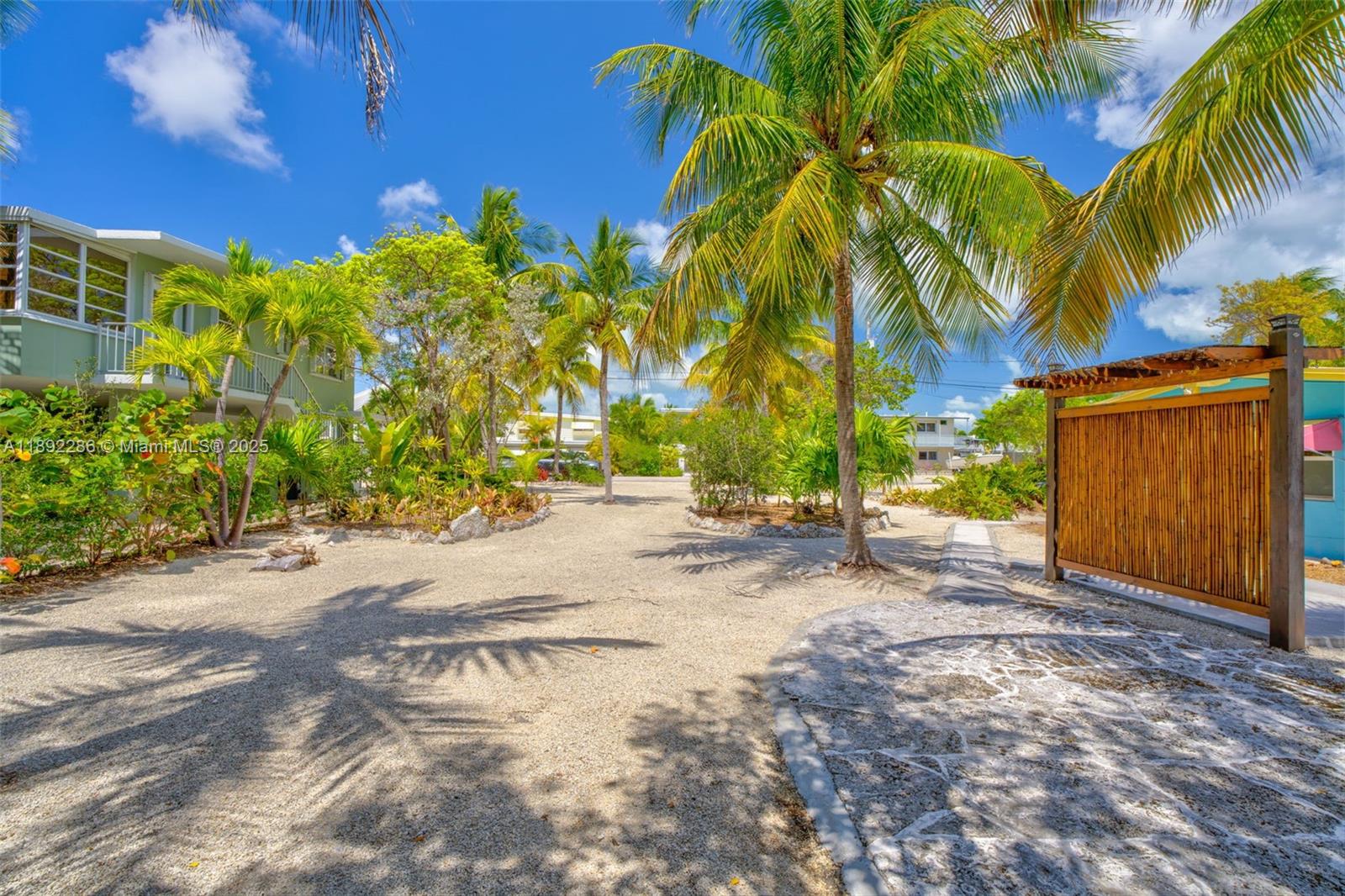 PLANTATION KEY COLONY 1ST - Land