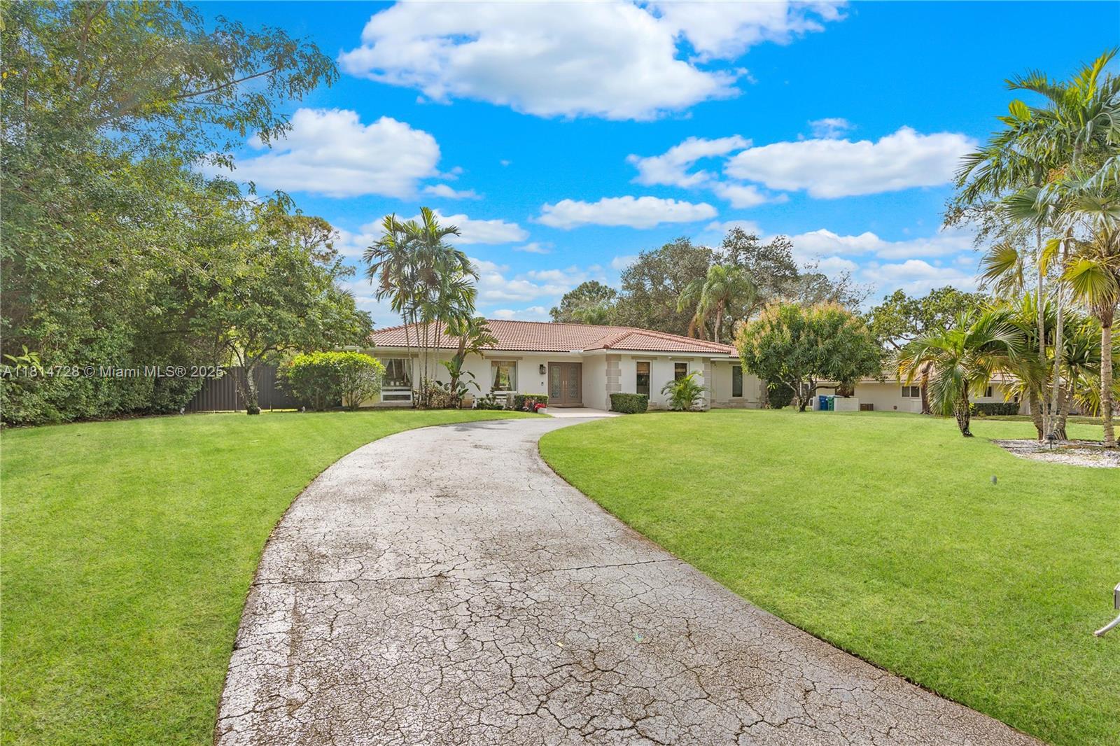 GRANADA GARDENS - Residential