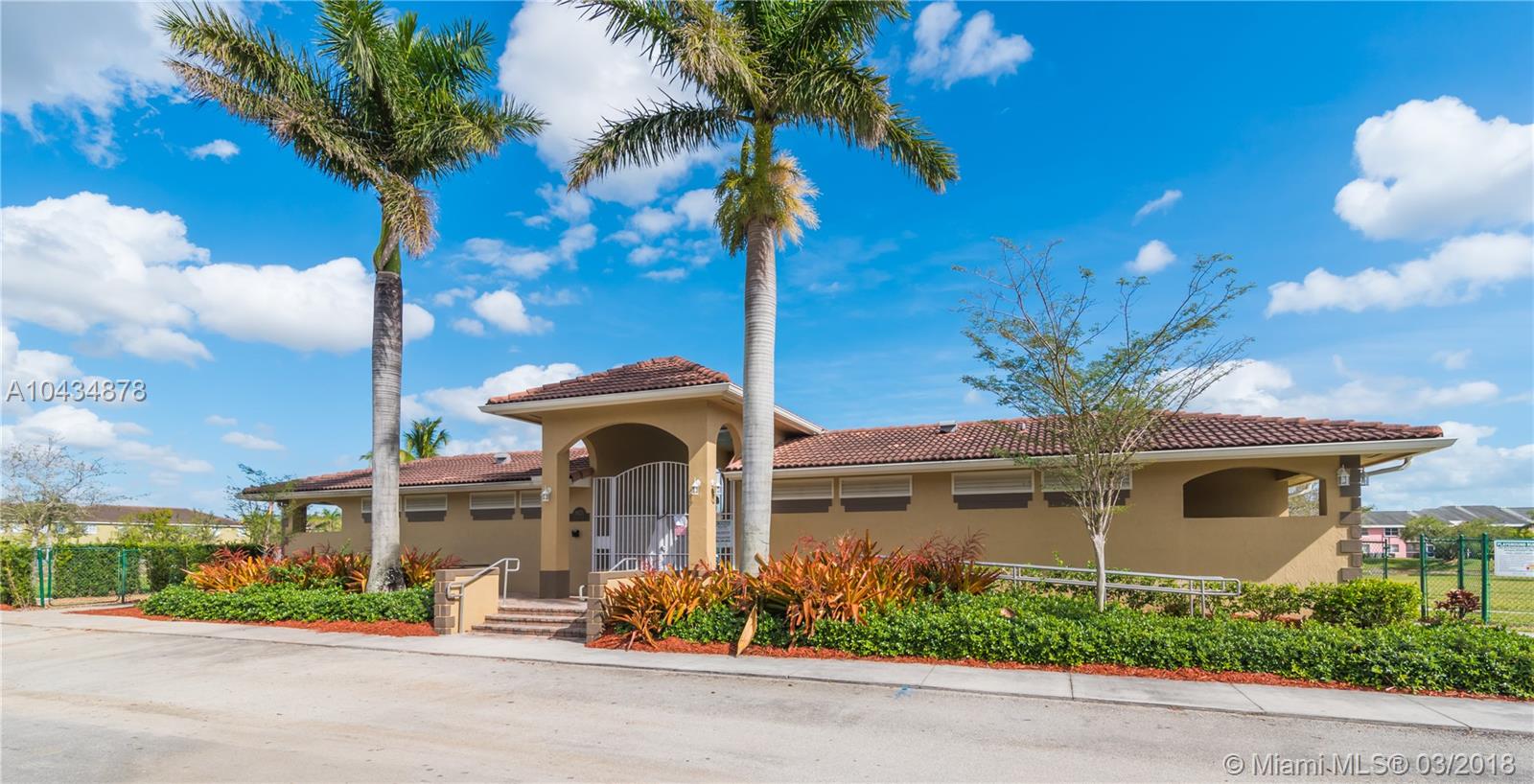 TOWNGATE NORTH - Residential Lease