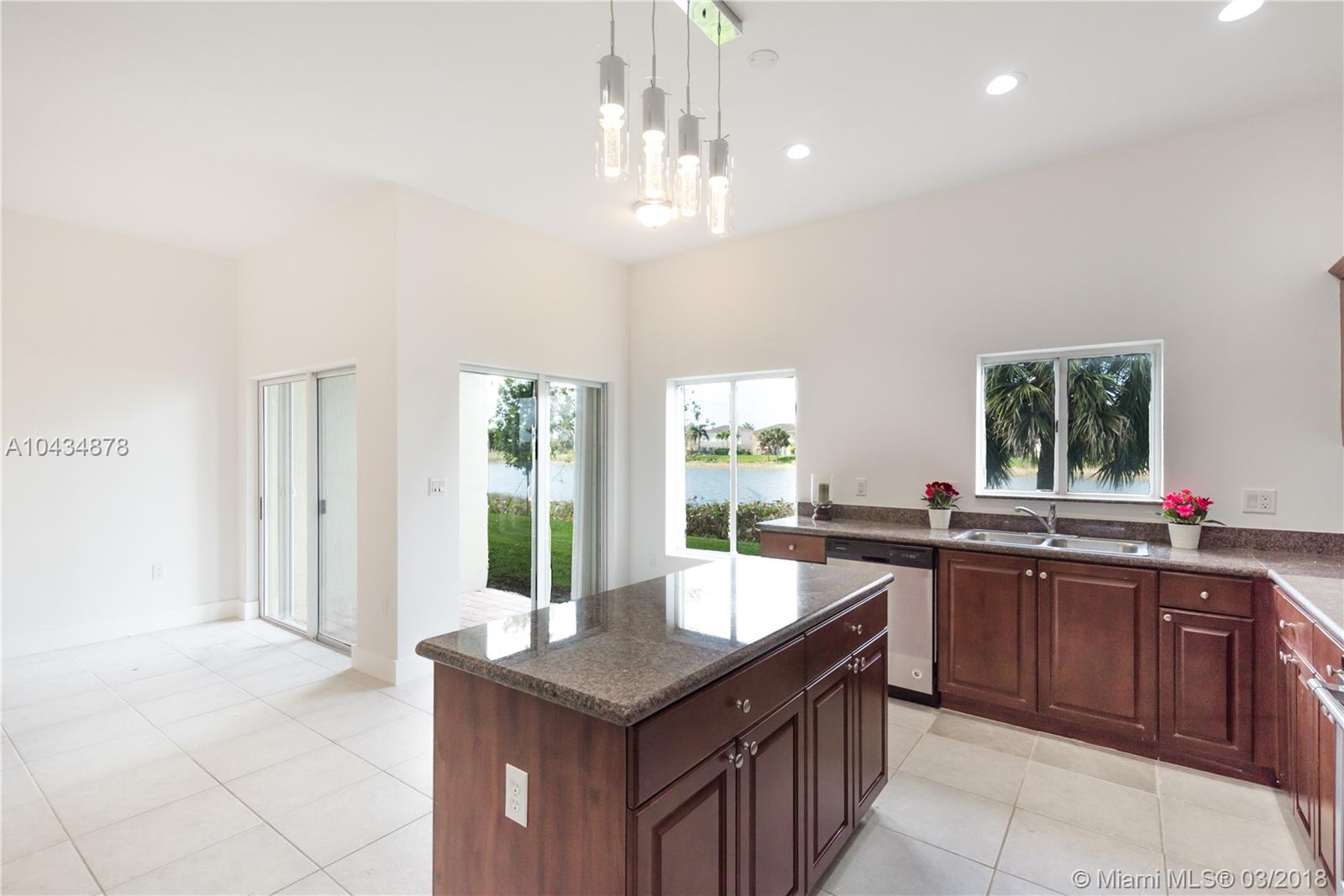 TOWNGATE NORTH - Residential Lease