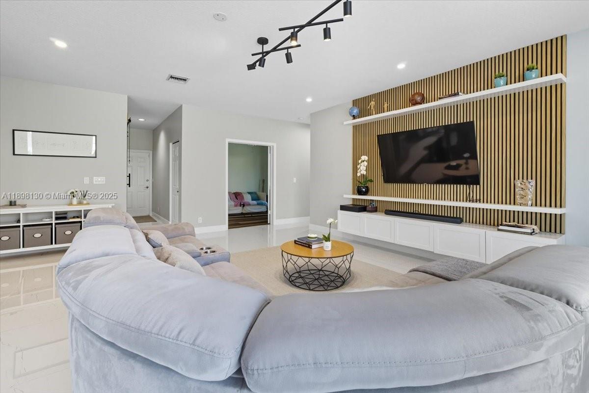 SECTOR 4 - Residential