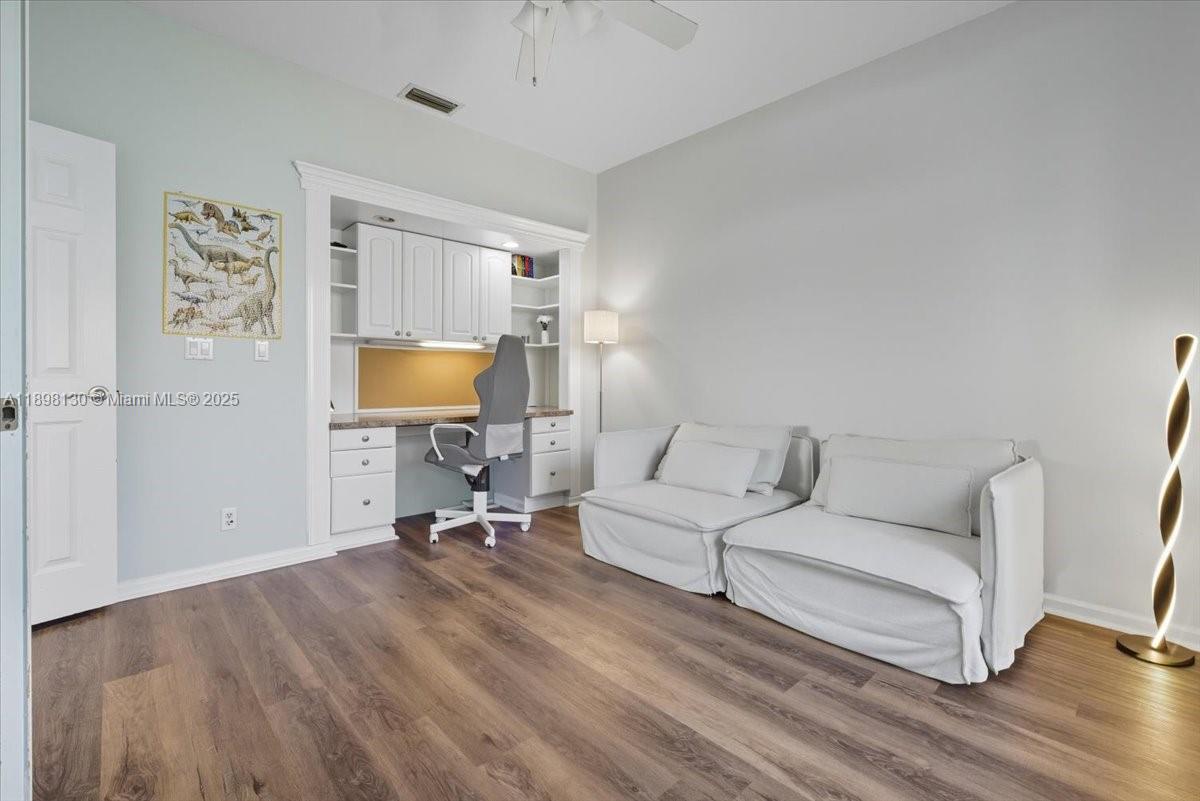 SECTOR 4 - Residential