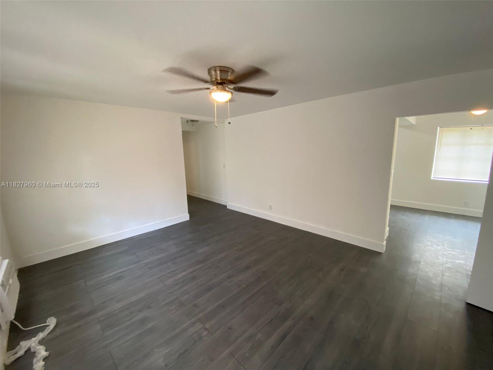 HOLLYWOOD - Residential Income