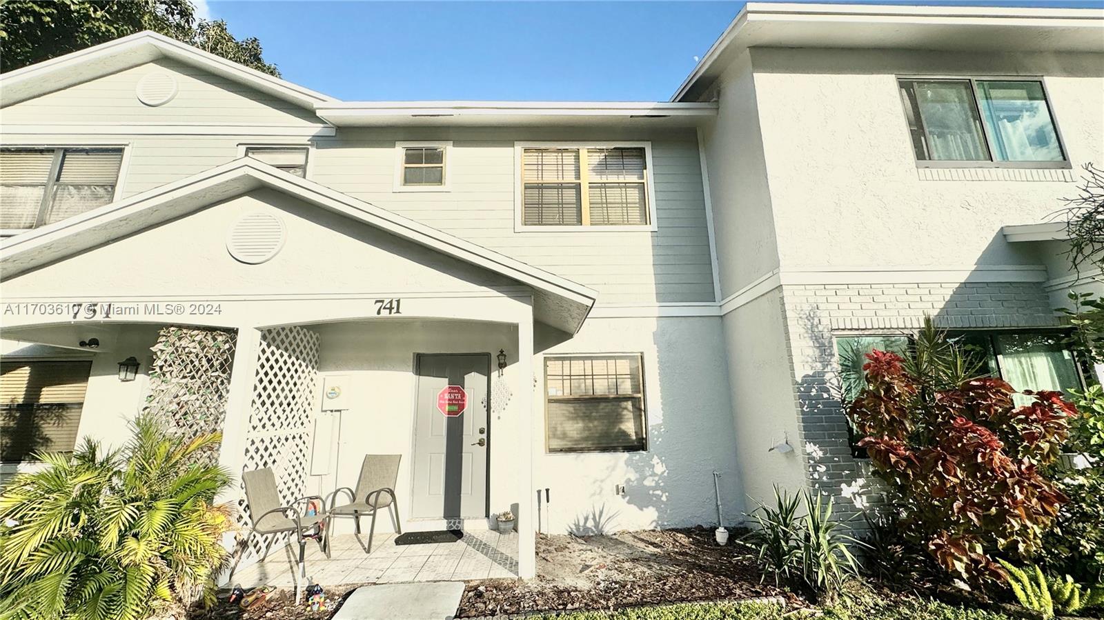 Property for Sale at 741 Nw 105th Ter, Pembroke Pines, Miami-Dade County, Florida - Bedrooms: 2 
Bathrooms: 3  - $380,000