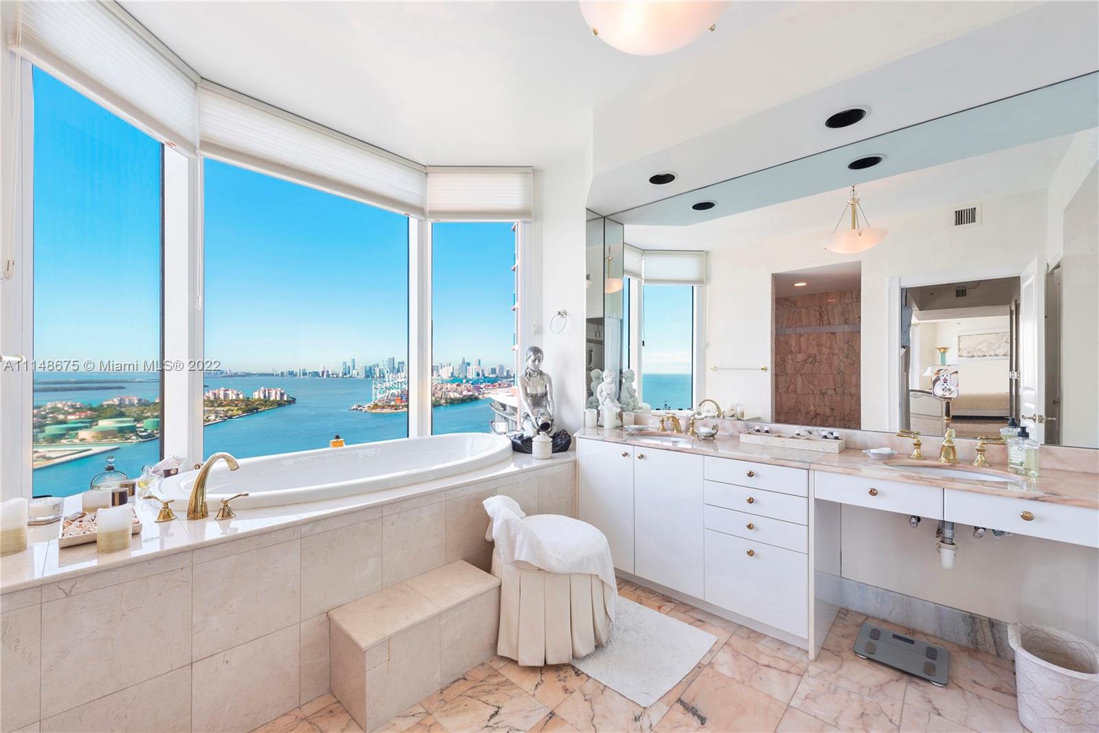 PORTOFINO TOWER CONDO - Residential