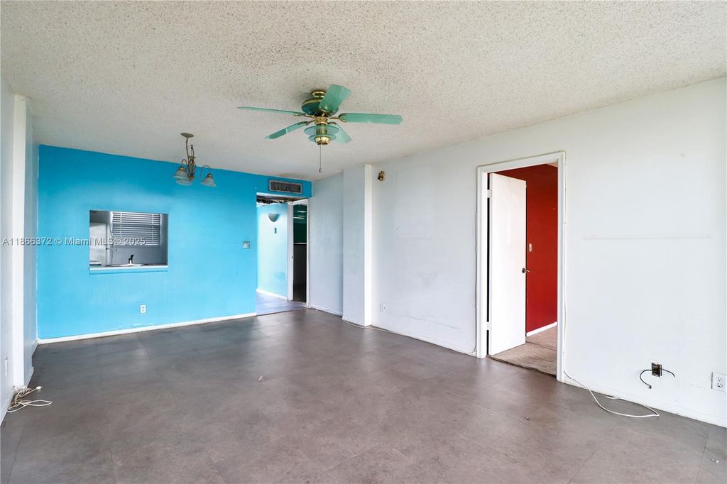 Photo of 110 Royal Park Dr #3C, Oakland Park, FL 33309 (MLS # A11866372)