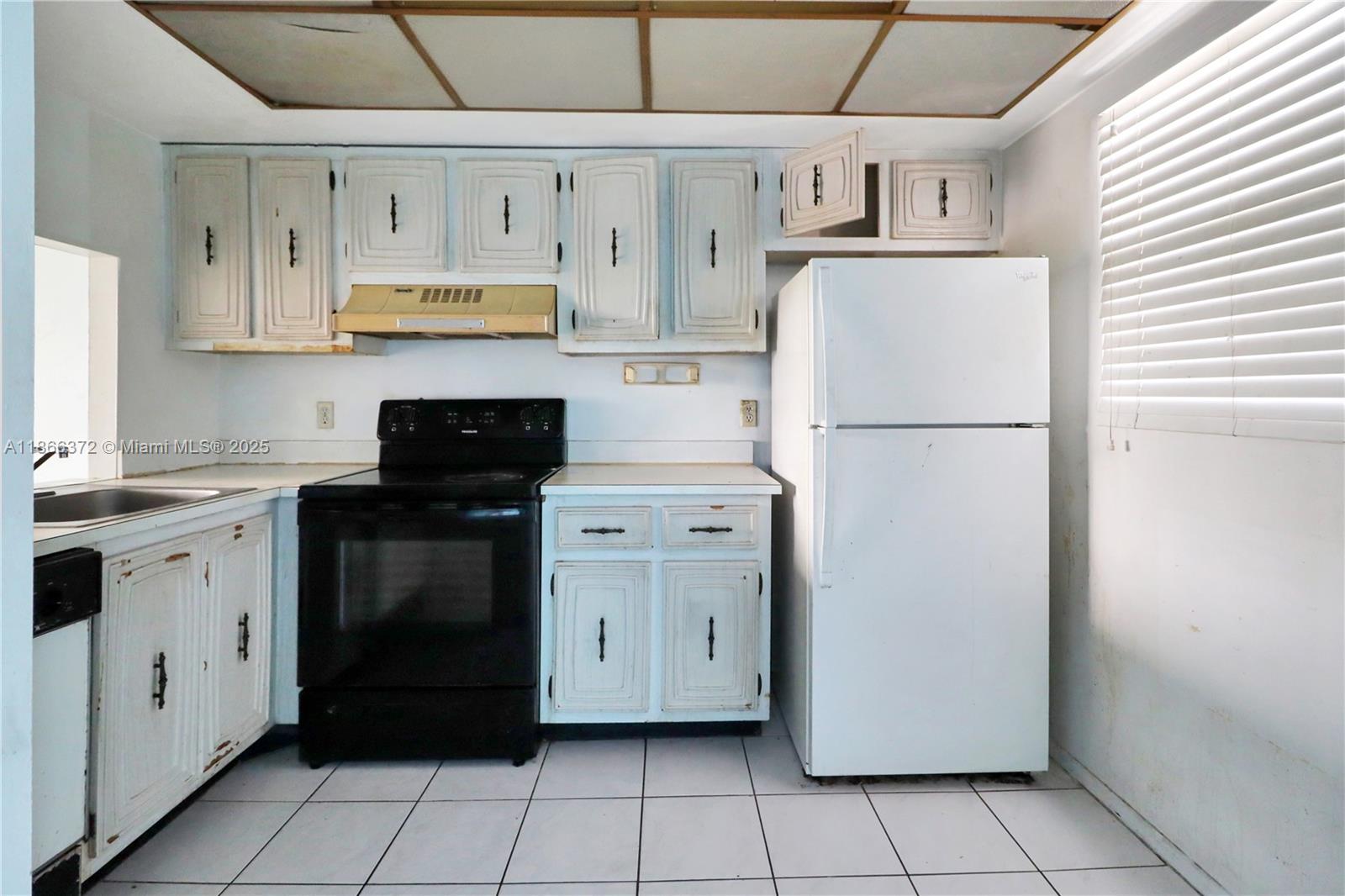 110 Royal Park Dr 3C