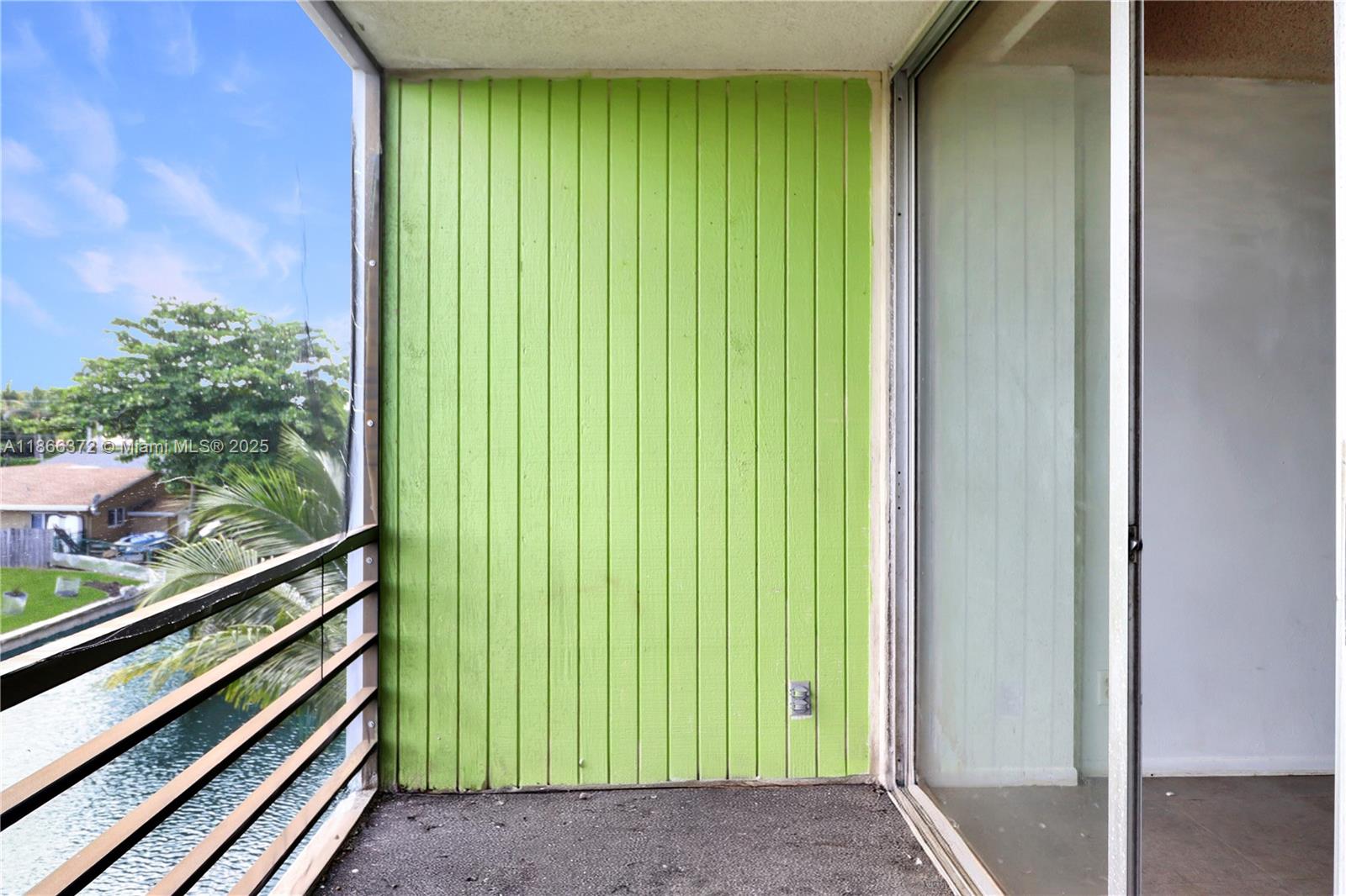 ROYAL PARK CONDO - Residential