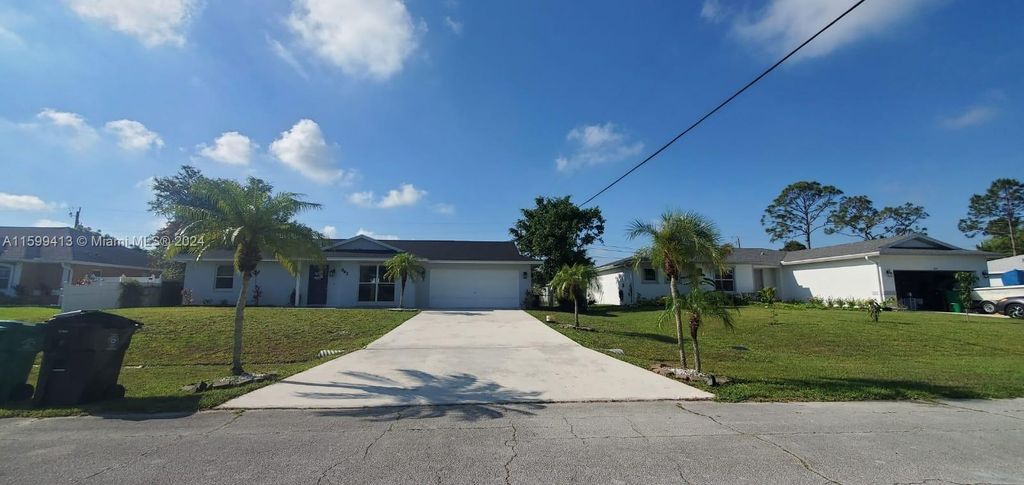 Photo of 862 SW Harvard Rd #852, Port Saint Lucie, FL 34953 (MLS # A11599413)