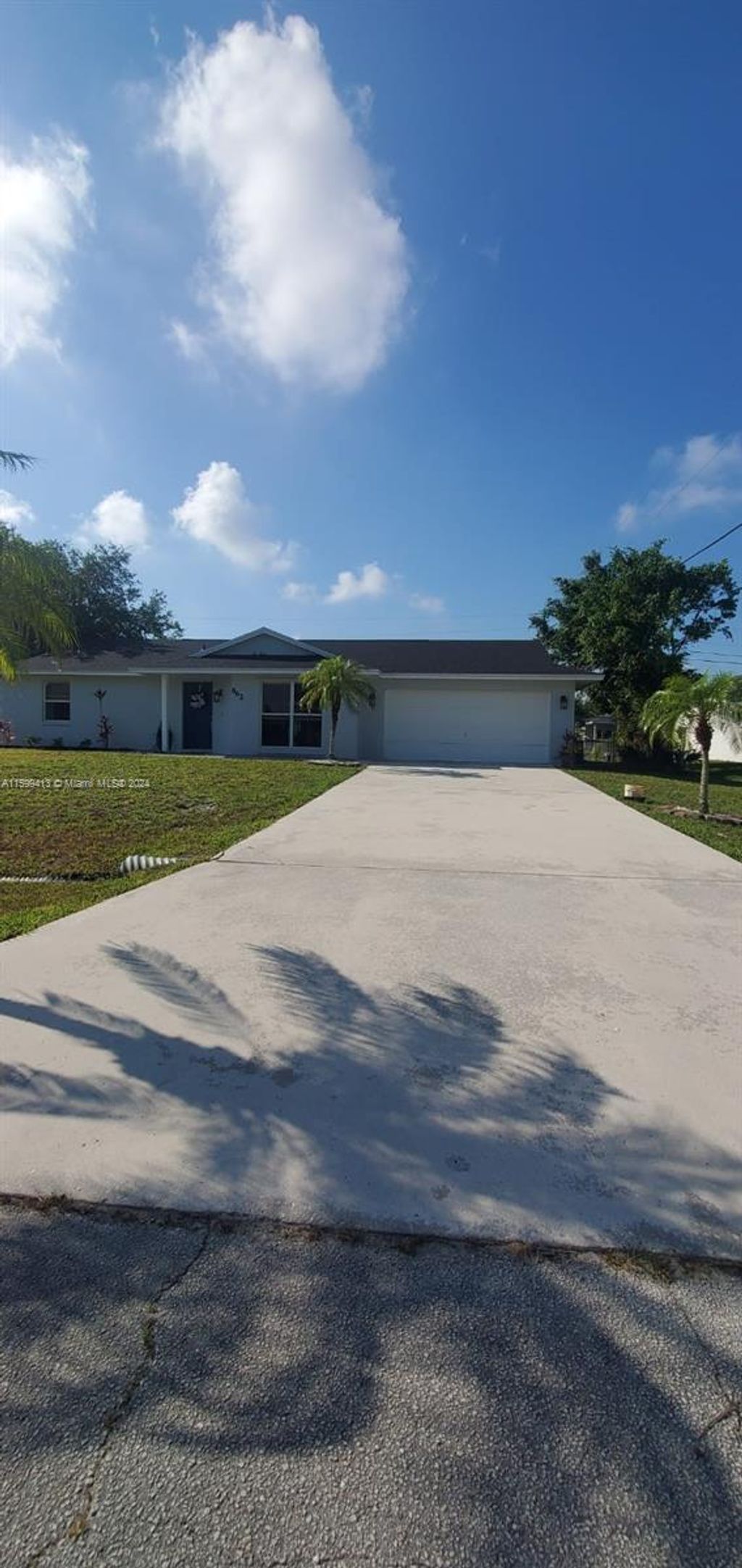 Photo of 862 SW Harvard Rd #852, Port Saint Lucie, FL 34953 (MLS # A11599413)