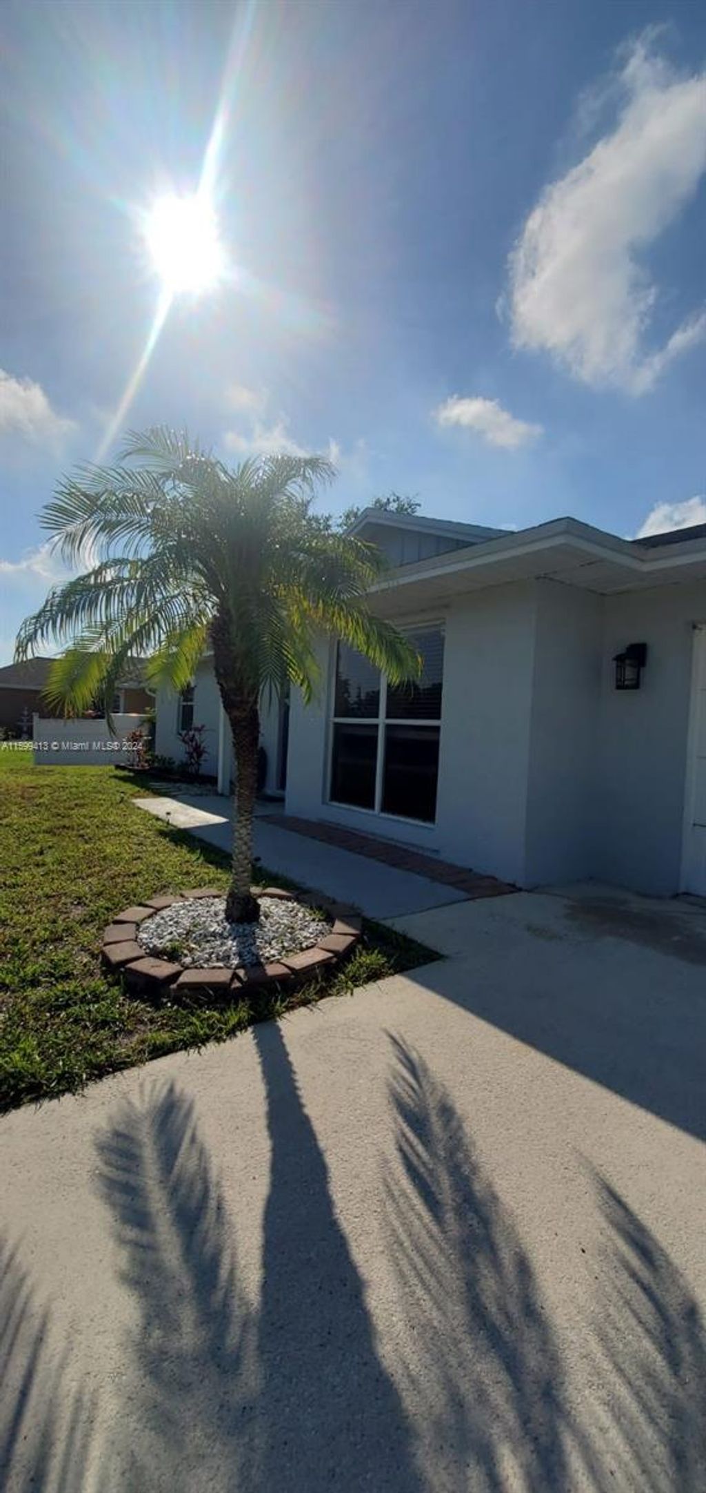 Photo of 862 SW Harvard Rd #852, Port Saint Lucie, FL 34953 (MLS # A11599413)