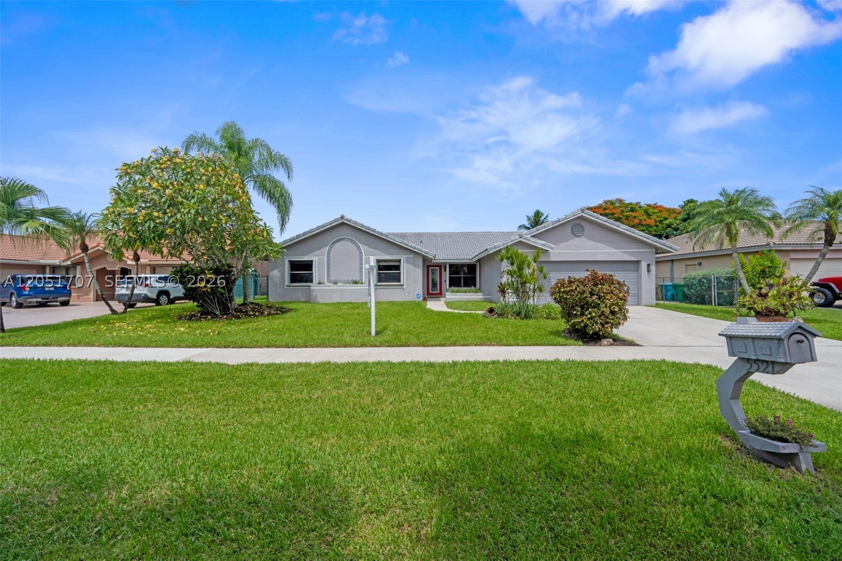 5521 Hawkes Bluff Ave