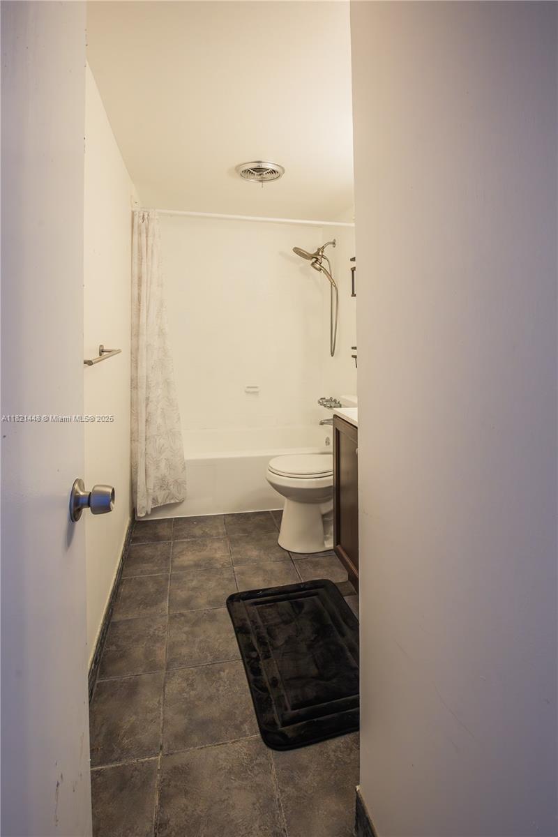 OCEAN VIEW TOWERS CONDO - Residential Lease