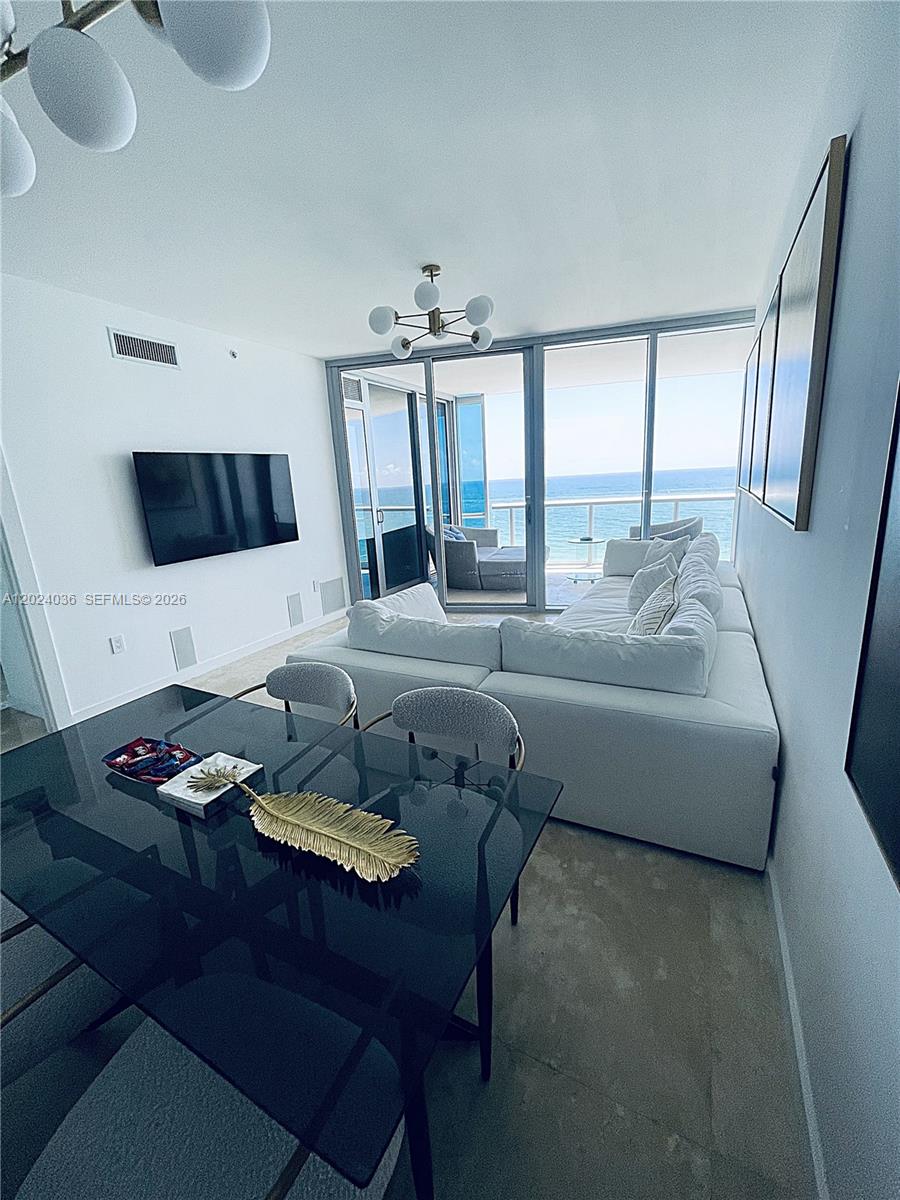 JADE OCEAN CONDO - Residential