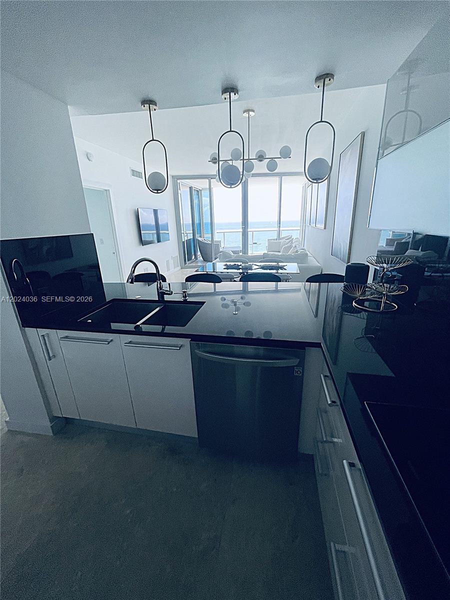 JADE OCEAN CONDO - Residential