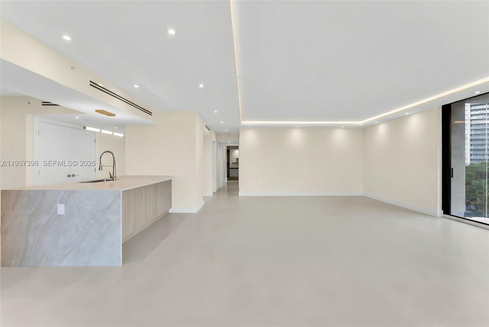 19355 Turnberry Way 4K