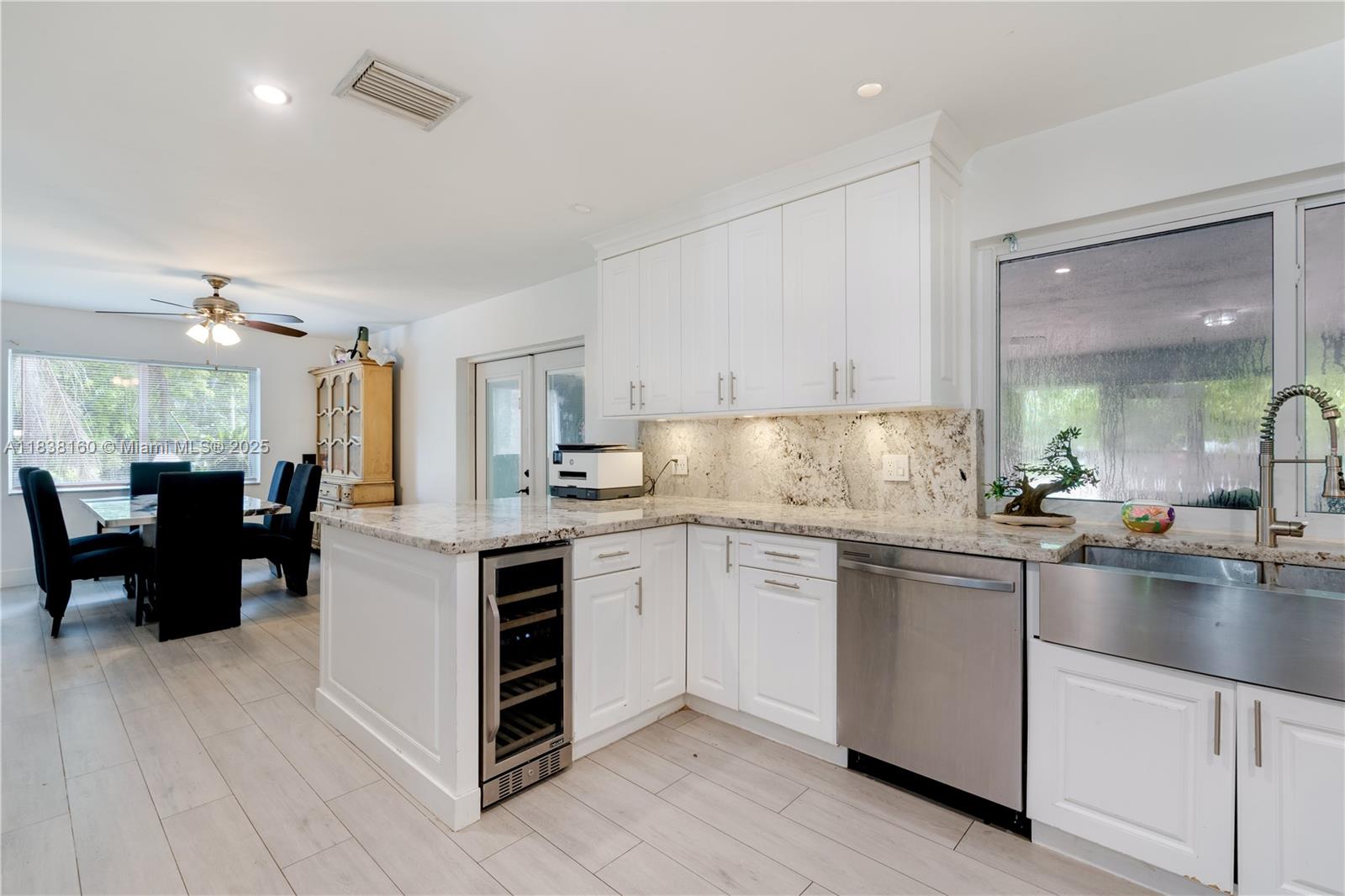 DIST:30 - Residential