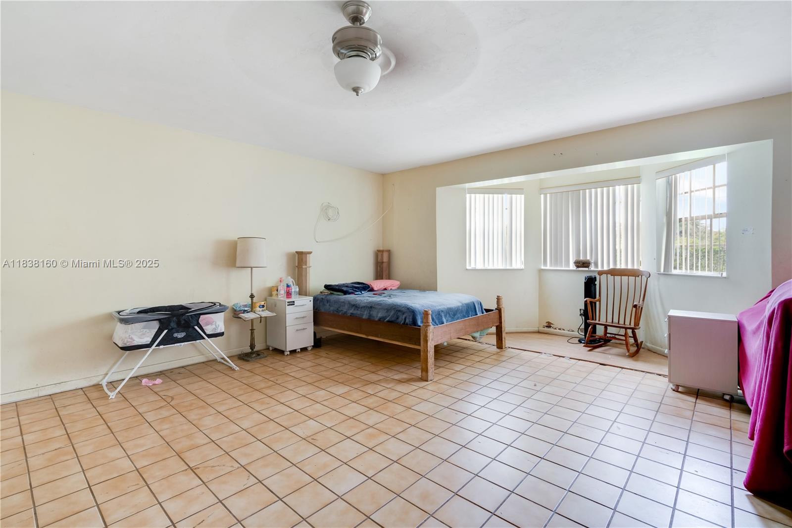 DIST:30 - Residential