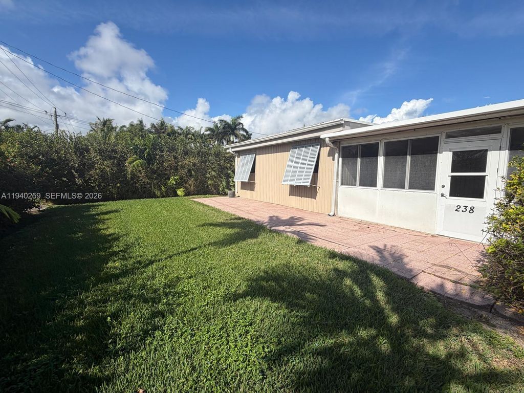 Photo of 238 SE 3rd St, Dania Beach, FL 33004 (MLS # A11940259)